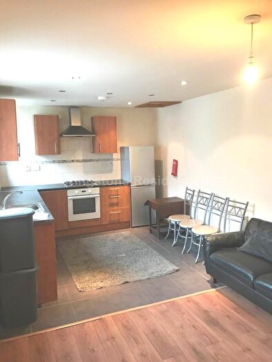4 Bedroom Duplex To Rent In Albany Road, Roath, CF24