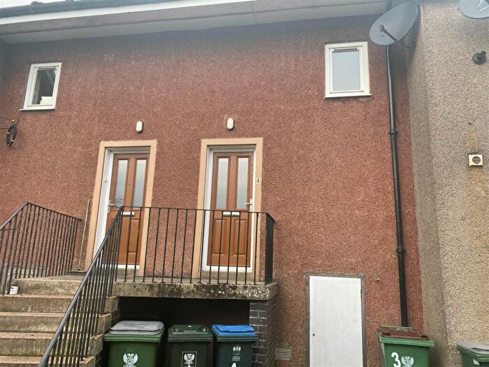 2 Bedroom Flat To Rent In Montgomery Court, Kinross, KY13