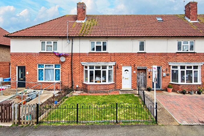 3 Bedroom Terraced House For Sale In Cherry Road, Kettering, NN16