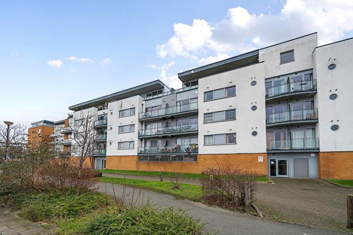 1 Bedroom Apartment For Sale In Merbury Close, London, SE28