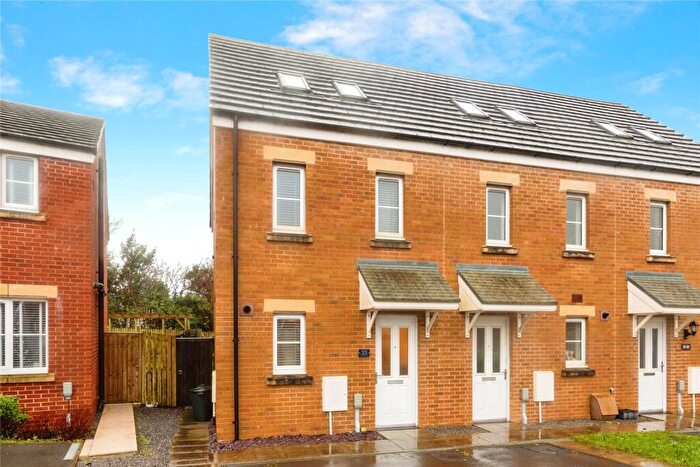 3 Bedroom End Of Terrace House For Sale In Maes Elen, Carmarthen, Carmarthenshire, SA31