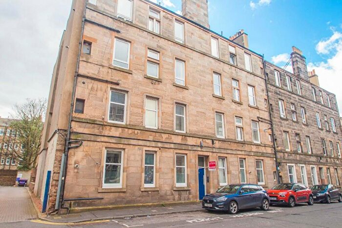 1 Bedroom Flat For Sale In / Hermand Street, Edinburgh, EH11