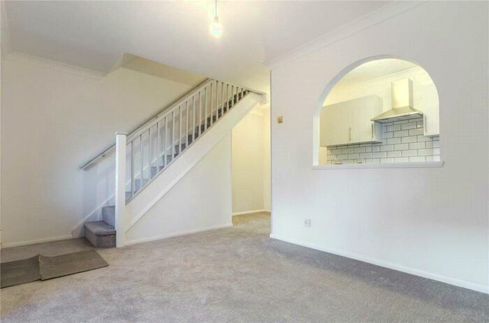 1 Bedroom End Of Terrace House To Rent In Rowe Court, Grovelands Road, Reading, Berkshire, RG30