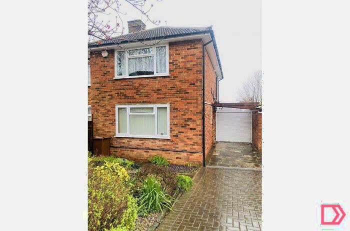 3 Bedroom Semi-Detached House To Rent In Arthur Road, Rainham, Gillingham, Kent, ME8