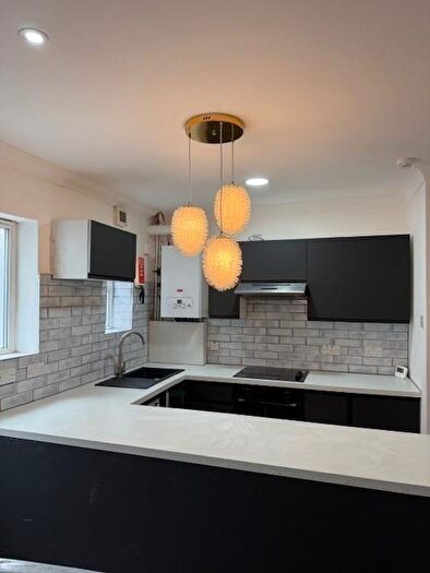 1 Bedroom Apartment To Rent In Ninian Road, Cardiff, CF23