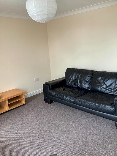 1 Bedroom Flat To Rent In Cheney Manor Road, Cheney Manor, Swindon, SN2