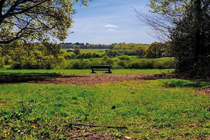 2 Bedroom Apartment For Sale In The Canthook, Old Royal Chace, Enfield, EN2