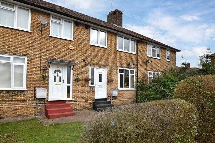 3 Bedroom Terraced House For Sale In Meerbrook Road, Kidbrooke, London, SE3
