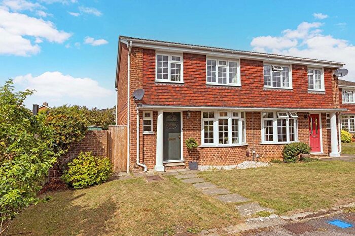 3 Bedroom Semi-Detached House For Sale In Brompton Drive, Cranbrook Drive, Maidenhead, Berkshire, SL6