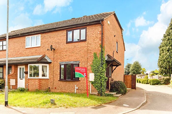 3 Bedroom End Of Terrace House To Rent In Leys Gardens, Wellingborough, NN8