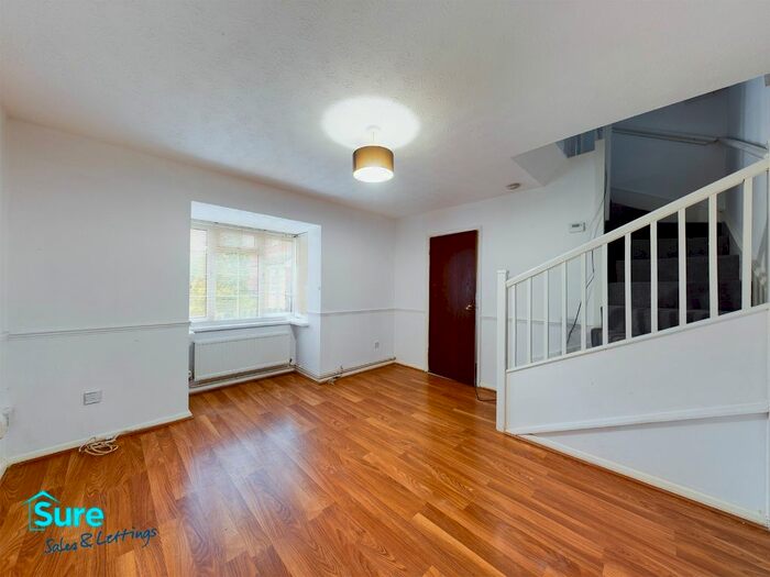 2 Bedroom Terraced House To Rent In Thistle Close, Hemel Hempstead, Hertfordshire, HP1