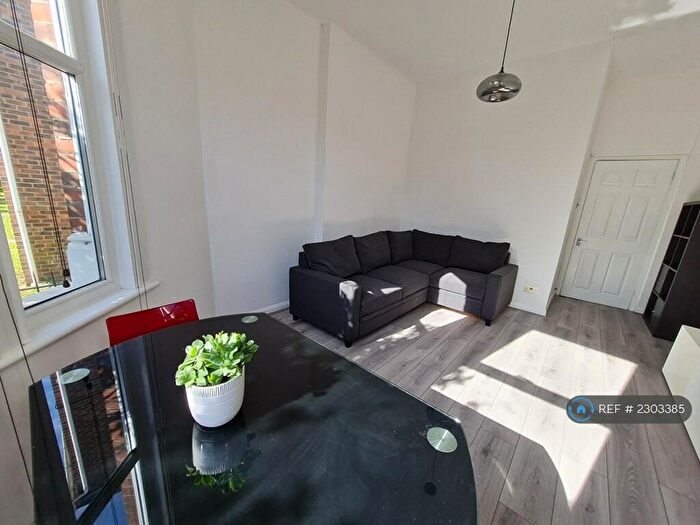 1 Bedroom Flat To Rent In Newlands Park, Sydenham, SE26