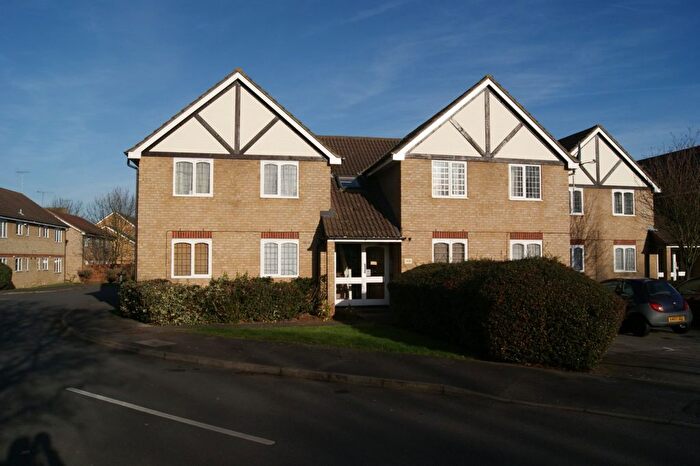 1 Bedroom Flat To Rent In Rockall Court, Langley, Berkshire, SL3