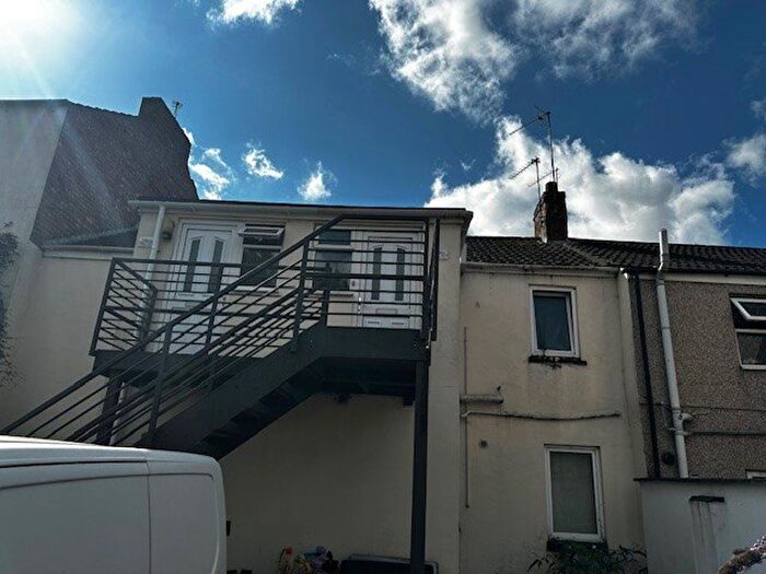 1 Bedroom Flat To Rent In Green Lane, Kettering, NN16