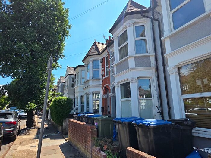 2 Bedroom Terraced House To Rent In Chapter Road, London, NW2