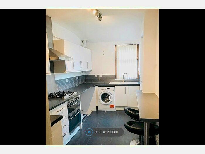 3 Bedroom Terraced House To Rent In Clovelly Road, Liverpool, L4