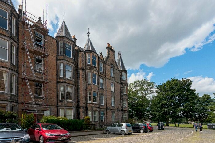 2 Bedroom Flat To Rent In Marchmont Street, Edinburgh, EH9