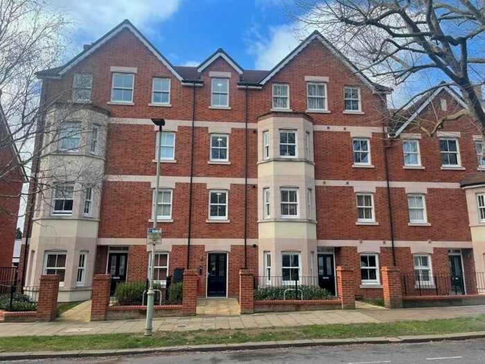 2 Bedroom Flat To Rent In Flat, De Montefort Place, MK40