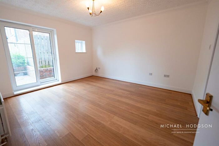 2 Bedroom Apartment To Rent In The Cloisters, Ashbrooke, Sunderland, SR2