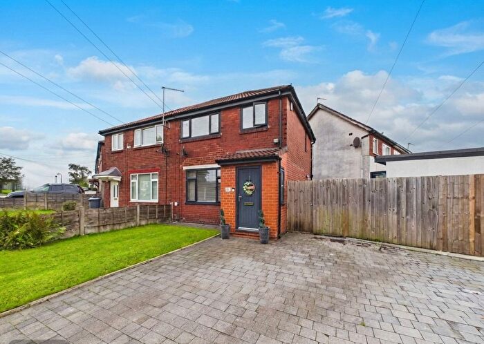 3 Bedroom Semi Detached House For Sale In Burns Road, Walkden, Manchester, M38