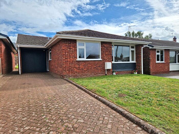 3 Bedroom Detached Bungalow For Sale In Marlborough Close, Great Haywood, ST18