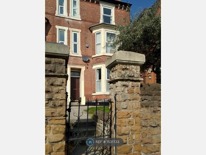 8 Bedroom Semi-Detached House To Rent In Gedling Grove, Nottingham, NG7