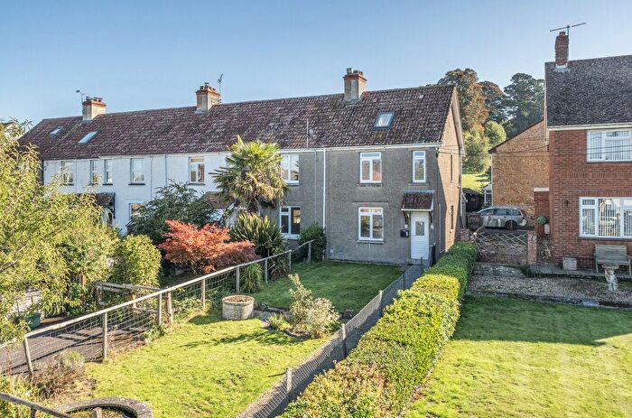 3 Bedroom End Of Terrace House For Sale In Winterhay Lane, Ilminster, Somerset, TA19