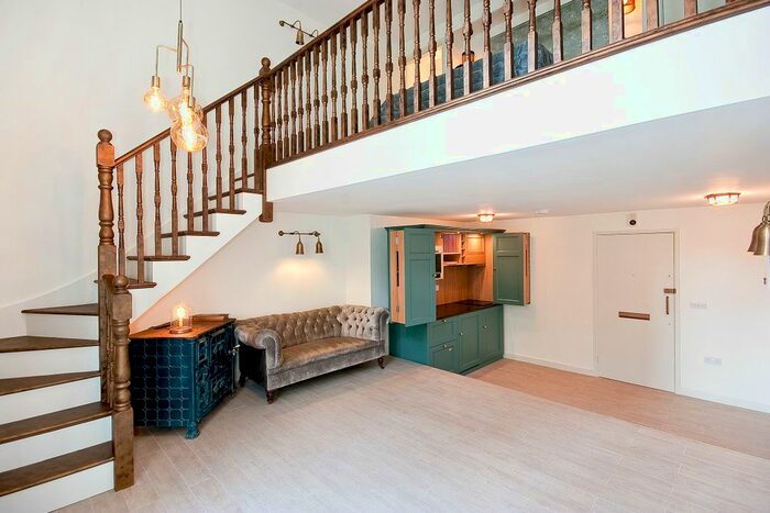 1 Bedroom Flat To Rent In Britton Street, Clerkenwell, EC1M