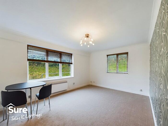 2 Bedroom Flat To Rent In Aldwyck Court, Leighton Buzzard Road, Hemel Hempstead, Hertfordshire, HP1