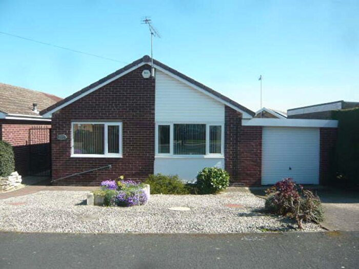 2 Bedroom Detached Bungalow To Rent In Saffron Crescent, Tickhill, Doncaster, South Yorks, DN11