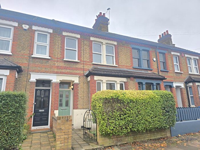 2 Bedroom House To Rent In Alberta Road, Enfield, EN1