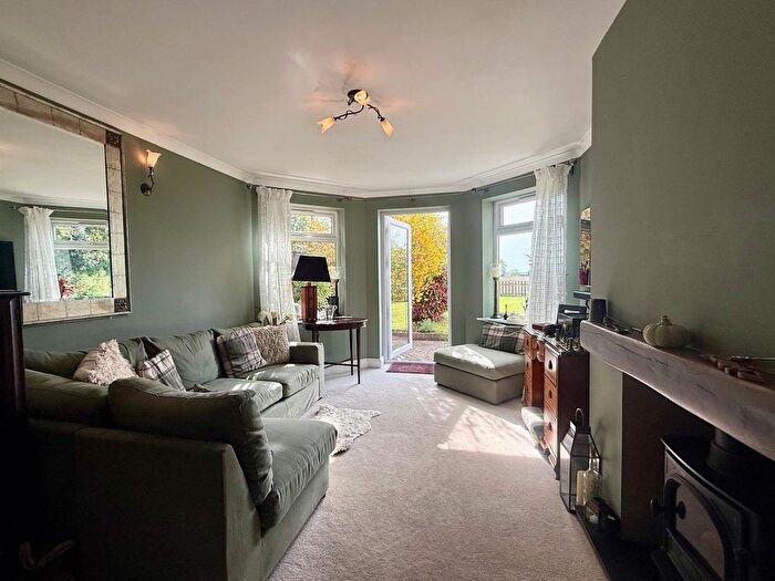4 Bedroom Detached House For Sale In Falconers Field, Harpenden, Hertfordshire, AL5