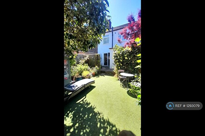 4 Bedroom Terraced House To Rent In Colbourne Road, Hove, BN3