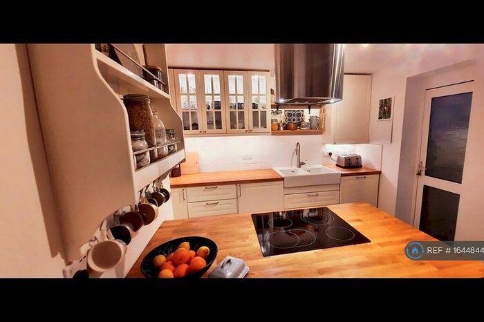 2 Bedroom Semi-Detached House To Rent In Childrey Way, Abingdon, OX14