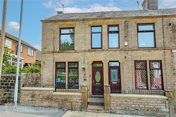 3 Bedroom End Of Terrace House For Sale In Stamford Road, Lees, Oldham, Greater Manchester, OL4