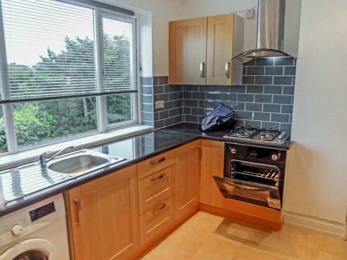 2 Bedroom Flat To Rent In Kenton Road, Harrow, HA3