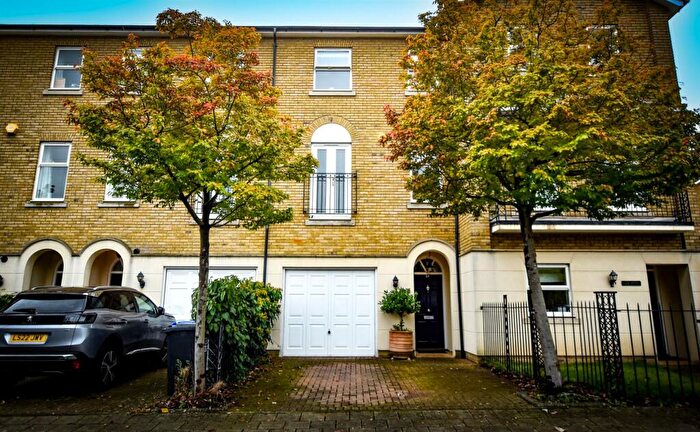 4 Bedroom Terraced House To Rent In Williams Grove, Surbiton, KT6