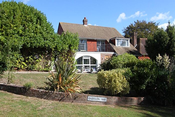 5 Bedroom Detached House For Sale In Babylon Way, Eastbourne, BN20