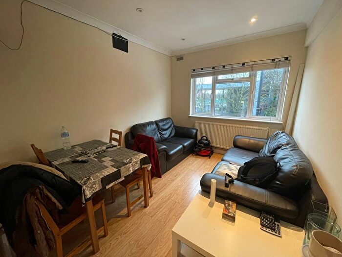 2 Bedroom Flat To Rent In Bridge Road, Wembley, HA9