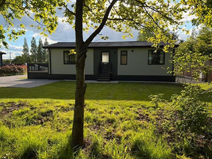 2 Bedroom Detached Bungalow To Rent In Atherstone Road, Ratliffe Culey, Atherstone, CV9