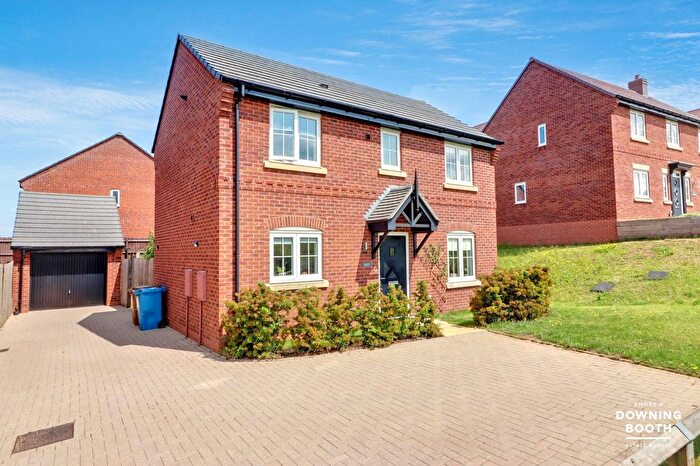 3 Bedroom Detached House For Sale In Woodlark Way, Streethay, Lichfield, WS13