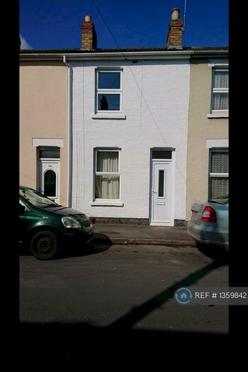 2 Bedroom Terraced House To Rent In Stanley Road, Gloucester, GL1