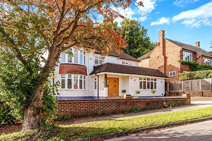 4 Bedroom Detached House For Sale In Downs Wood, Epsom, KT18