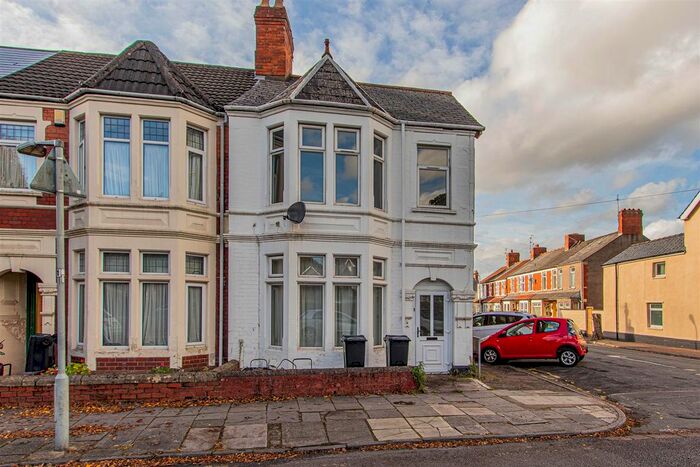 2 Bedroom Flat To Rent In Clive Road, Canton, Cardiff, CF5