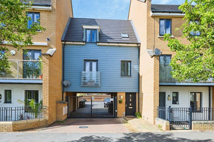 2 Bedroom Maisonette For Sale In Spring Avenue, Hampton Vale, Peterborough, PE7