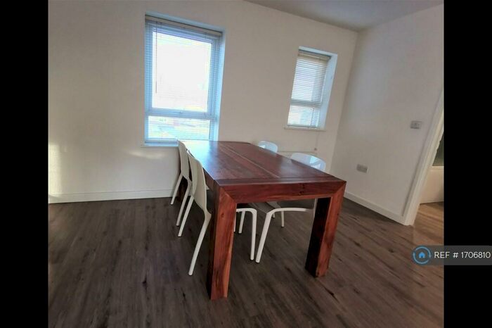 1 Bedroom Flat To Rent In Coldhams Lane, Cambridge, CB1