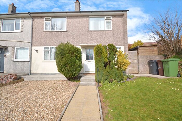 3 Bedroom End Terrace House For Sale In Southway Drive, Plymouth, Devon, PL6