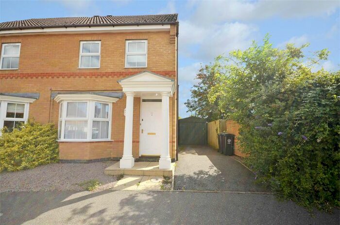 3 Bedroom Semi-Detached House To Rent In Monmouth Close, Thrapston, Northamptonshire, NN14