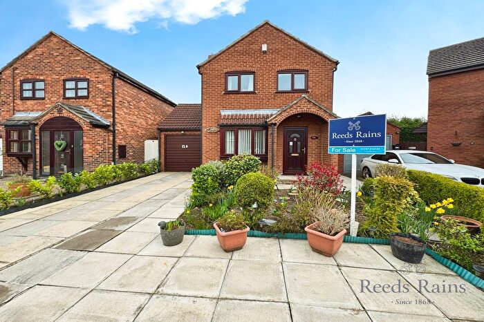 3 Bedroom Detached House For Sale In Holmes Drive, Riccall, York, North Yorkshire, YO19