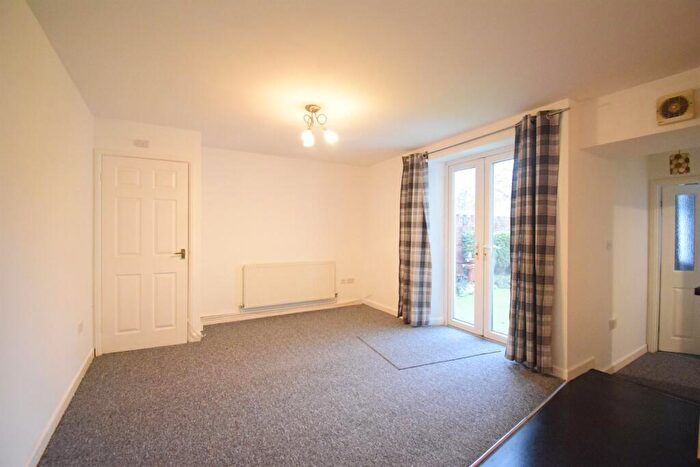 2 Bedroom Flat To Rent In Roath, Cardiff, CF24